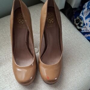 Vince Camuto Camel/Tan Patent Leather Round-Toe Pumps